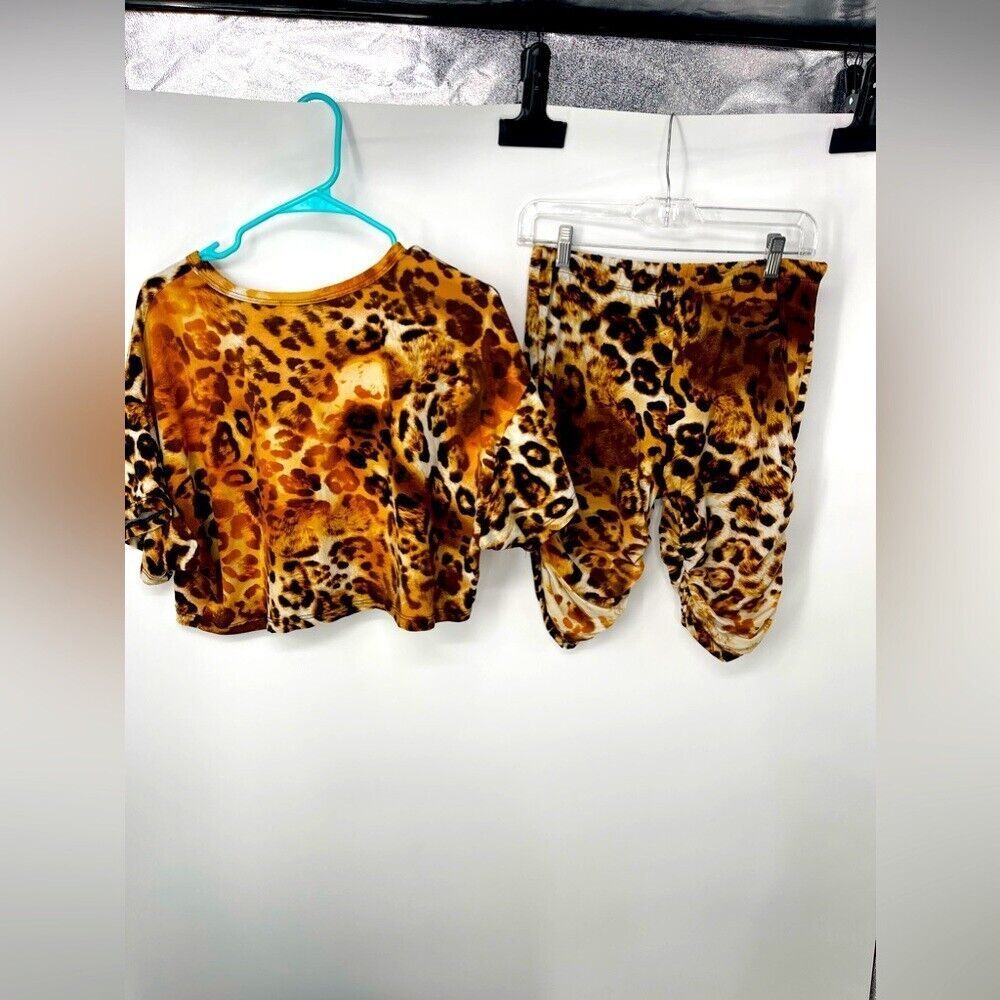 Love nation, two piece, cheetah, print, set, short,‎ set extra large